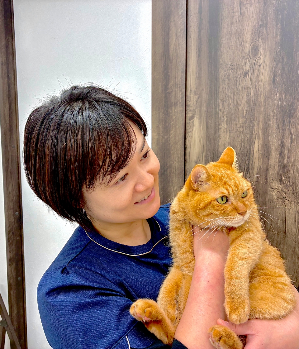 写真:院長・獣医師 品川 真由美